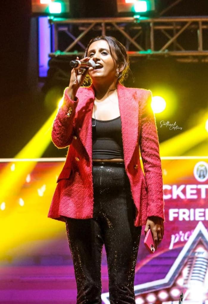 Female Singer in Bangalore for Corporate and Wedding Events – Pallavi